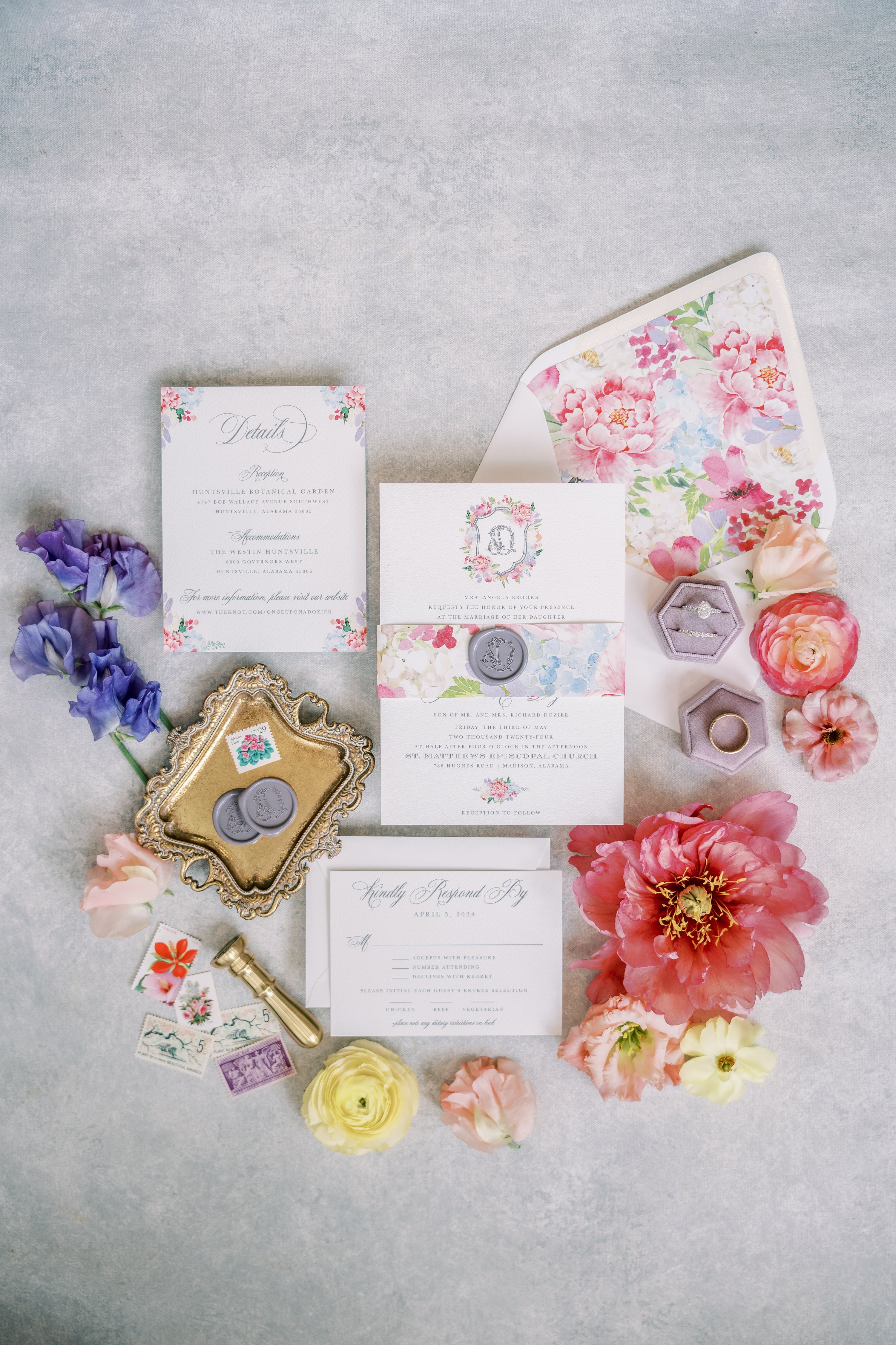 embracing-colorful-weddings-pops-of-color-ledgewood-fine-stationery